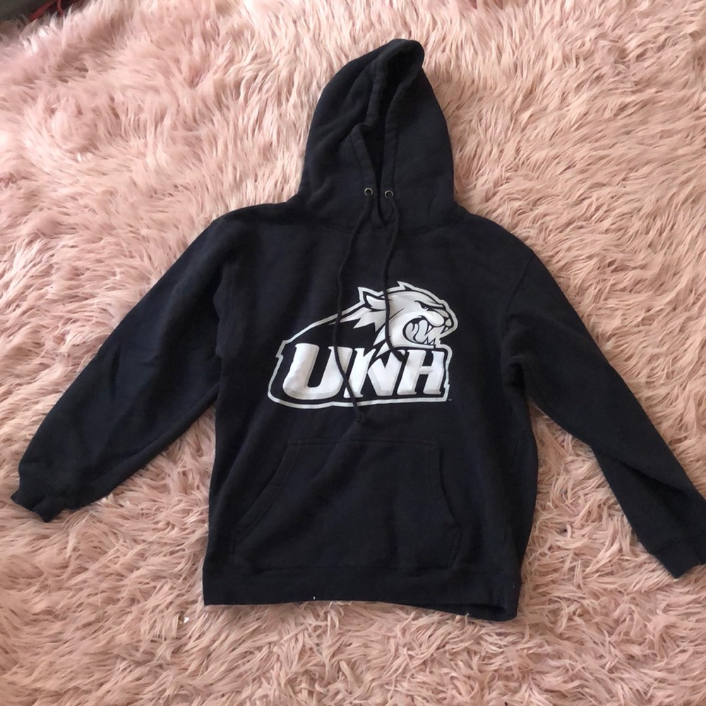 UNH Wildcats Sweatshirt